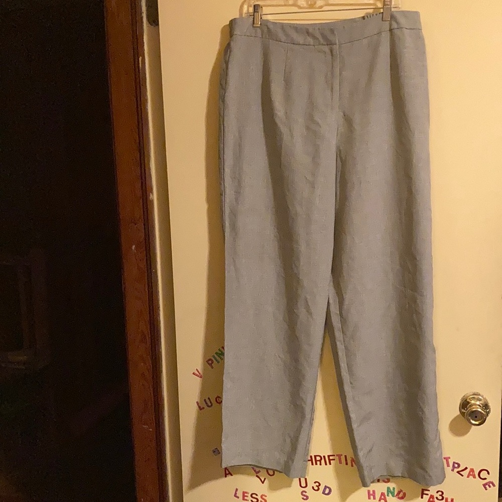 Women’s grey slacks: like new: 18W